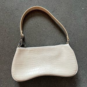 Cream shoulder bag
